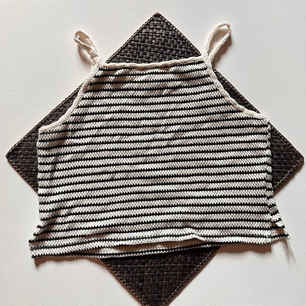 Crop Tank Top - Picture 2 of 3